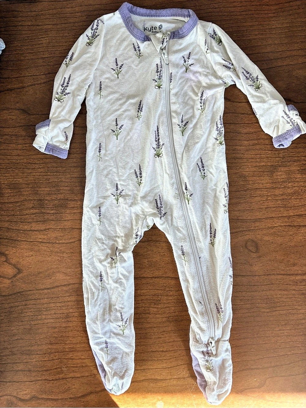 Kyte Baby Zippered Footie Floral Bamboo Rayon Baby 0-3M